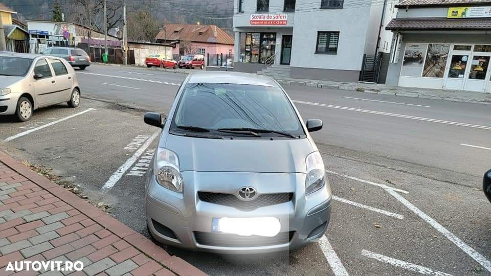 Toyota Yaris 1.0 - 4