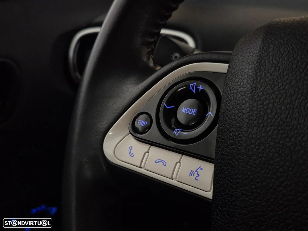 Toyota Prius 1.8 Luxury Pele - 26