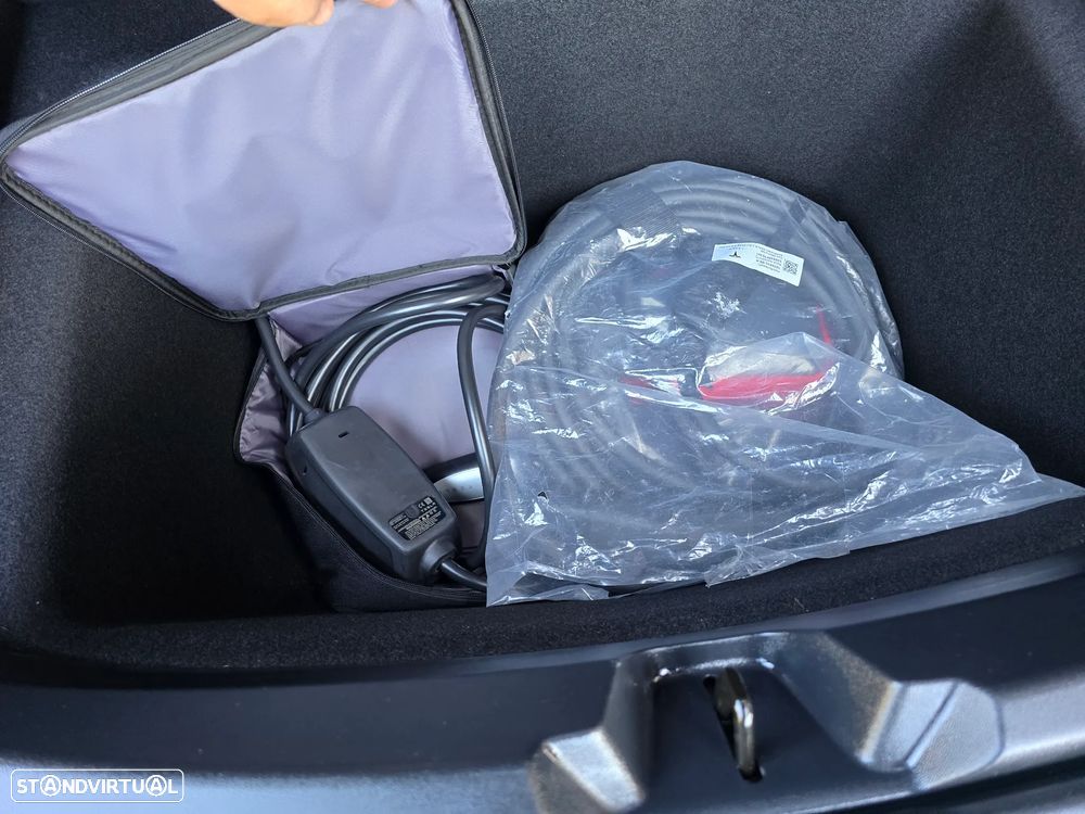 Tesla Model 3 Standard Range Plus RWD - 11