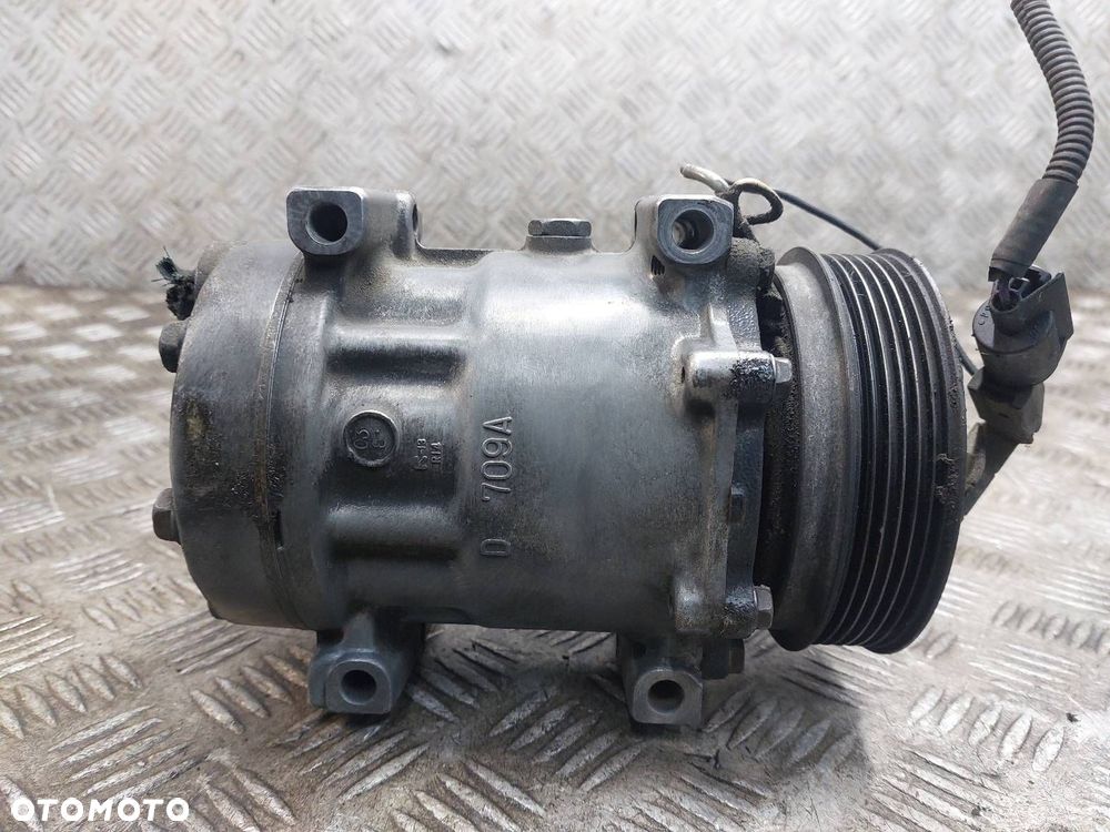 SPRĘŻARKA KOMPRESOR KLIMATYZACJI VOLVO S40 I 1.9 DI 8200040681 ID: 236877 - 4