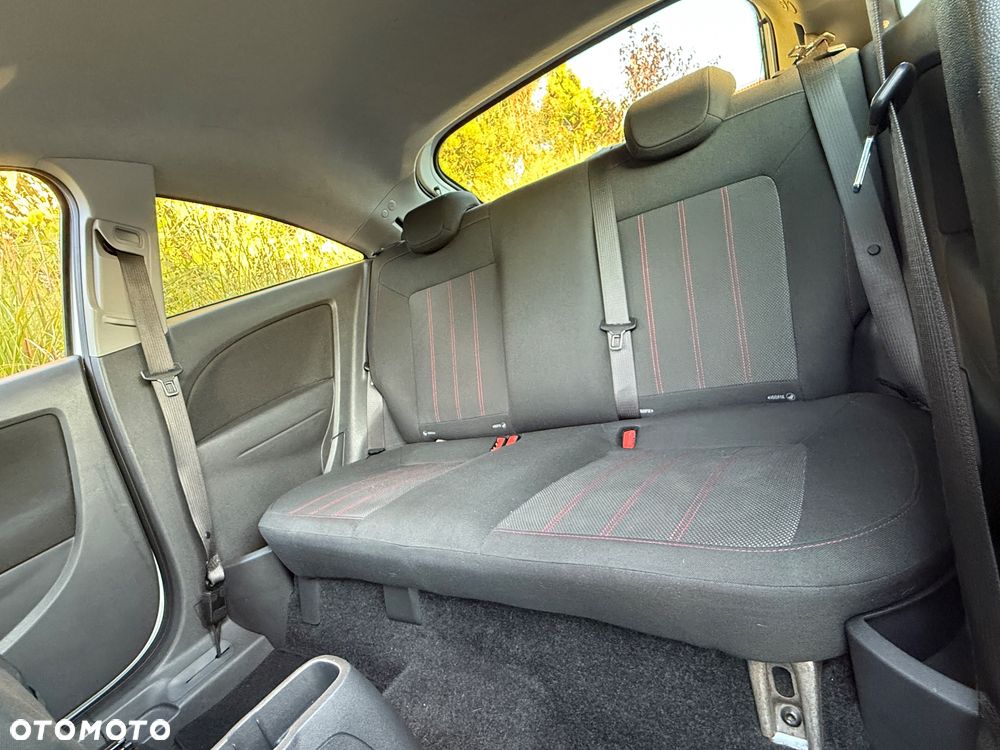 Opel Corsa 1.2 16V Cosmo - 31