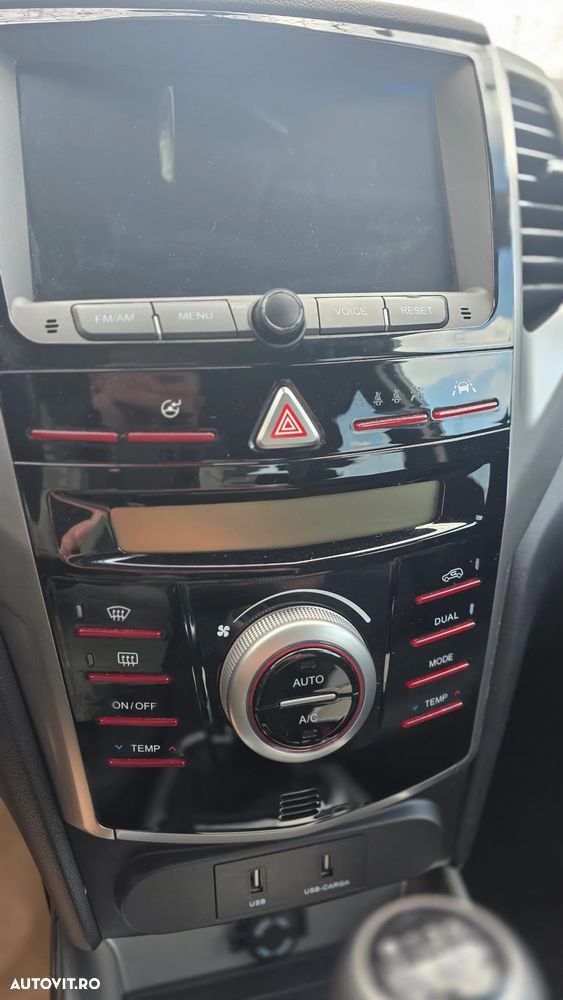 SsangYong Tivoli - 11