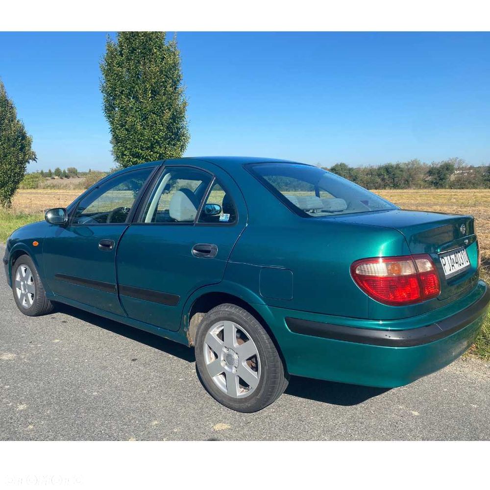 Nissan Almera 2002 photo 3