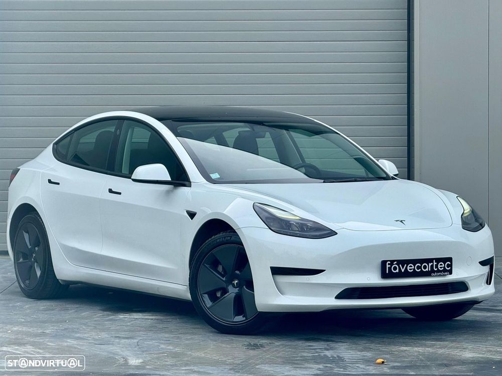 Tesla Model 3 Standard Range Plus RWD - 3