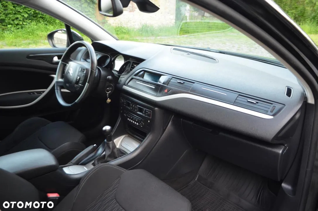 Citroën C5 Tourer HDi 115 FAP Business Class - 27