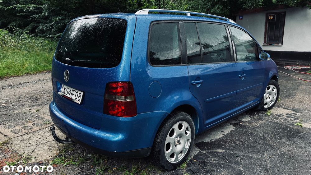 Volkswagen Touran - 9