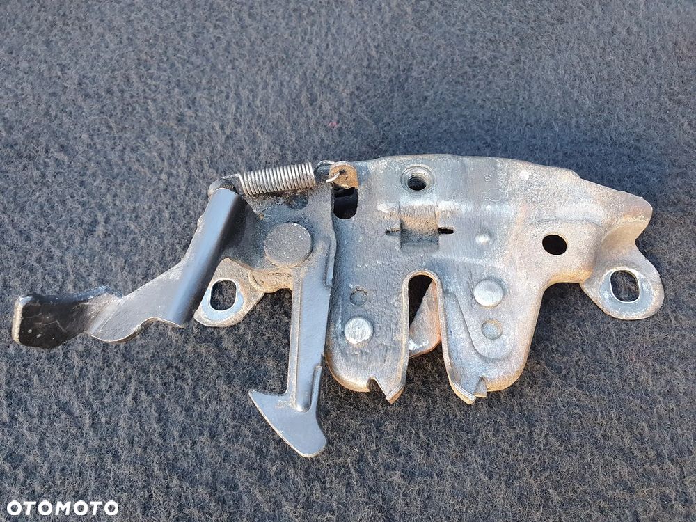 Zamek maski pokrywy silnika Nissan X-trail T30 - 1