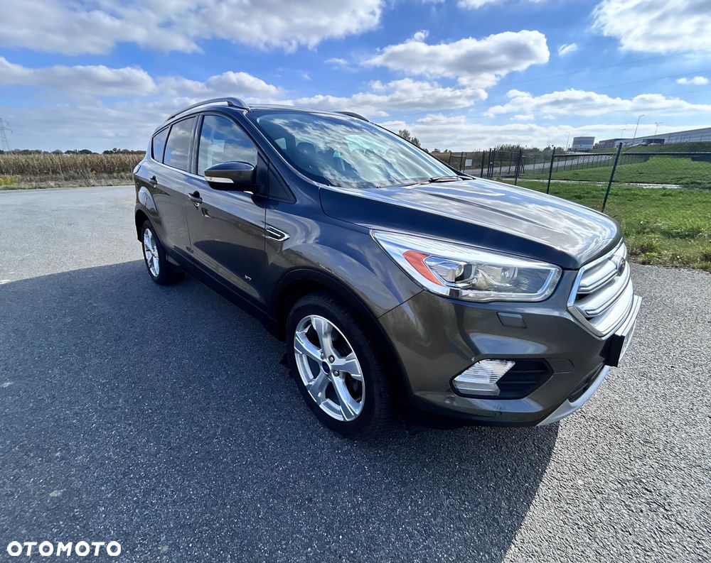 Ford Kuga 2.0 TDCi AWD Titanium - 1