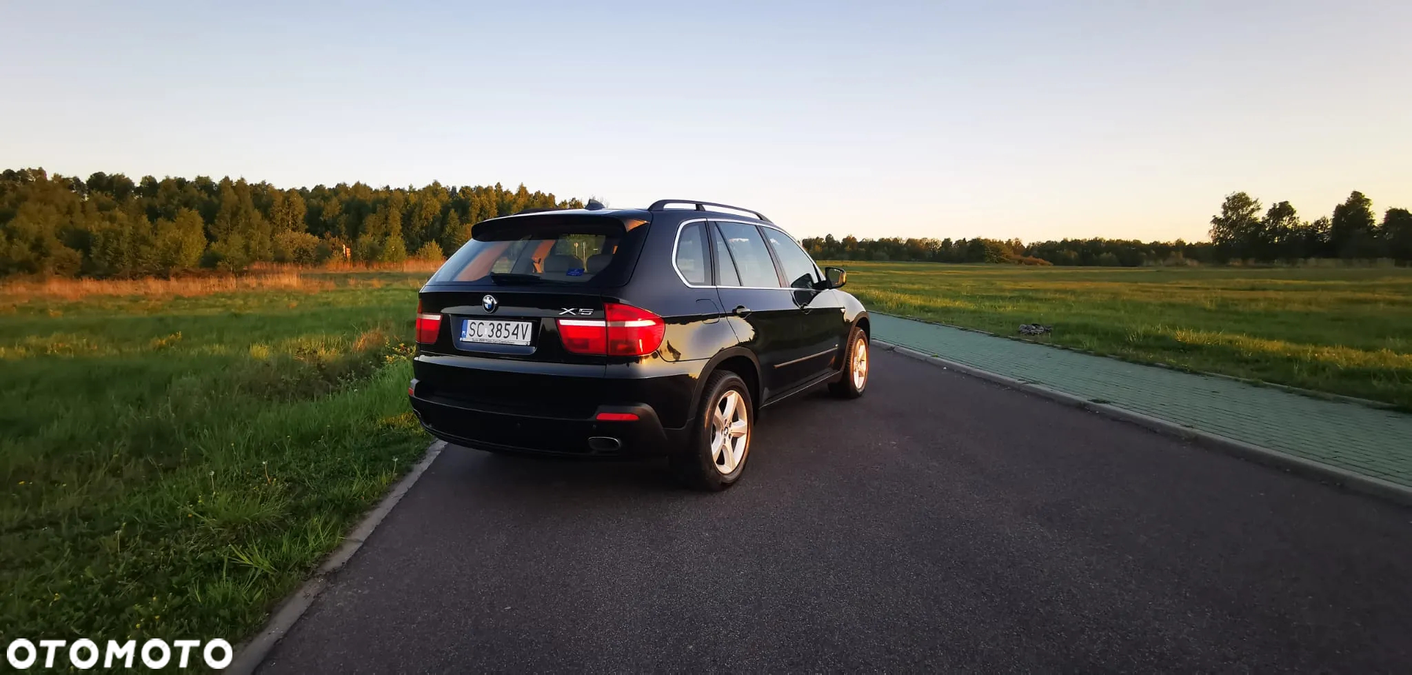 BMW X5 4.8i xDrive - 11