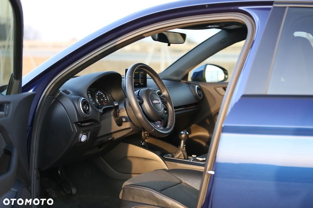 Audi A3 Limousine 2.0 TDI S line Sportpaket - 29