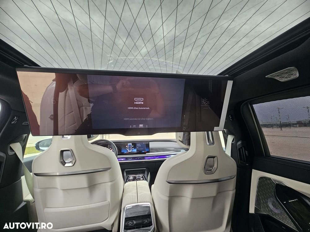 BMW Seria 7 740d xDrive MHEV - 29