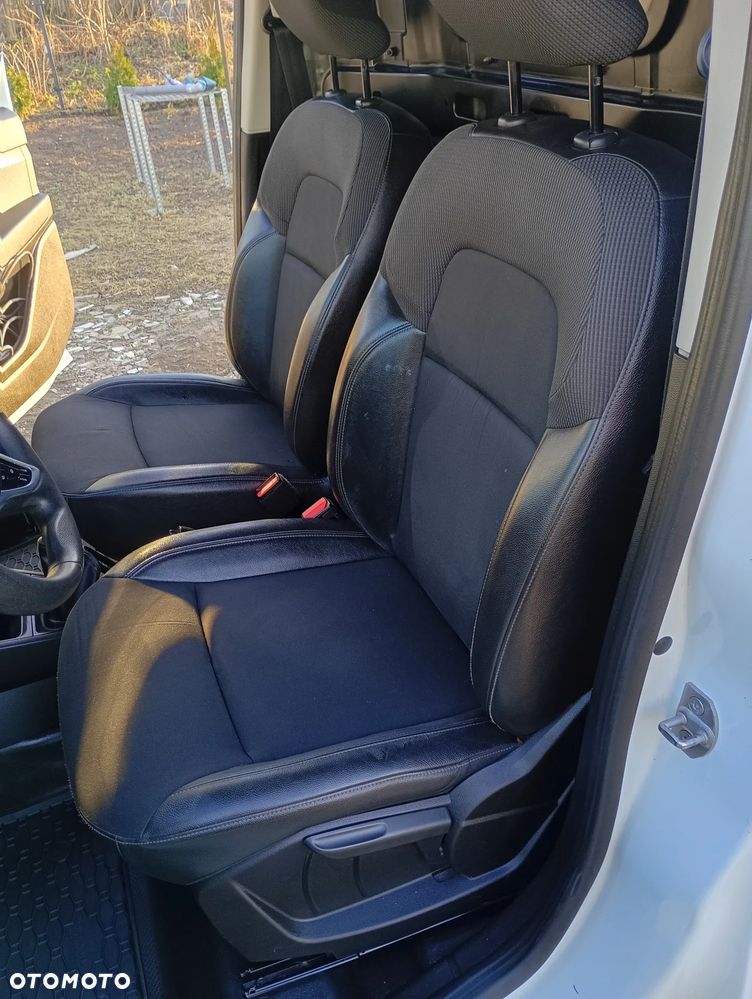 Renault Express - 16