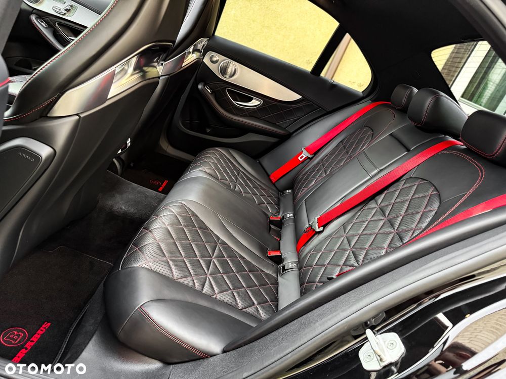 Mercedes-Benz Klasa C AMG 63 S - 33