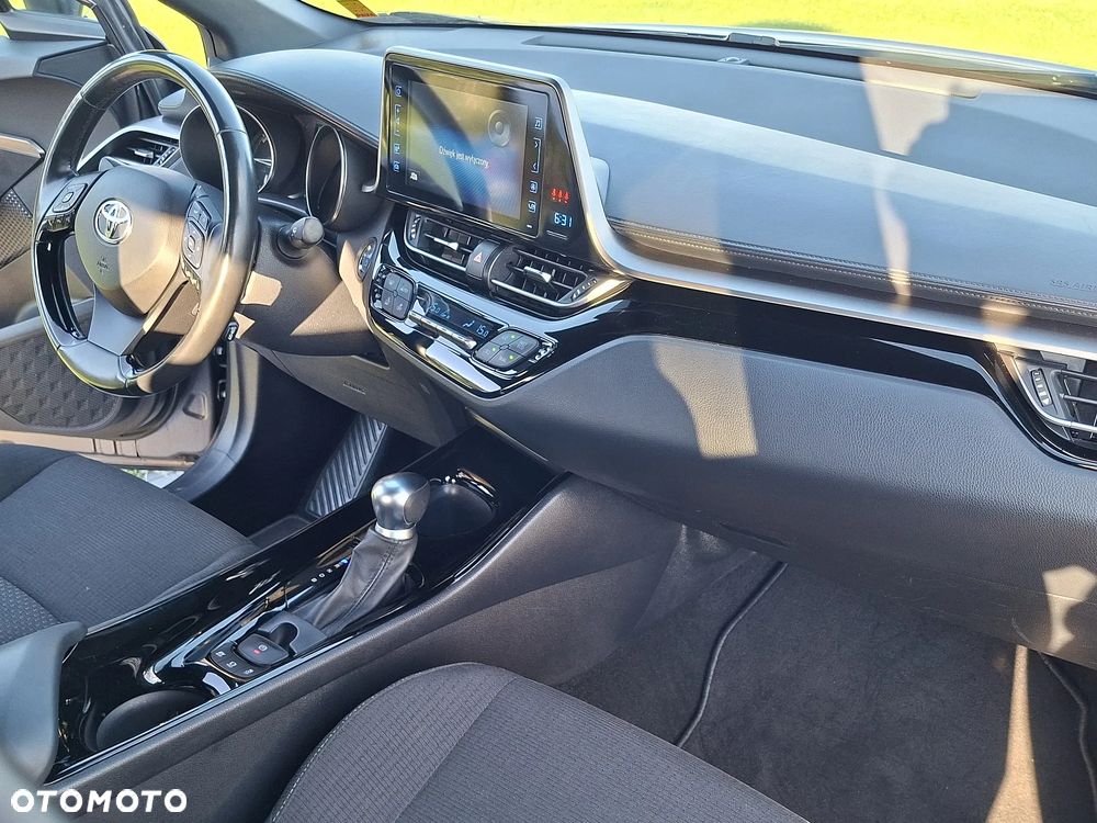 Toyota C-HR - 10