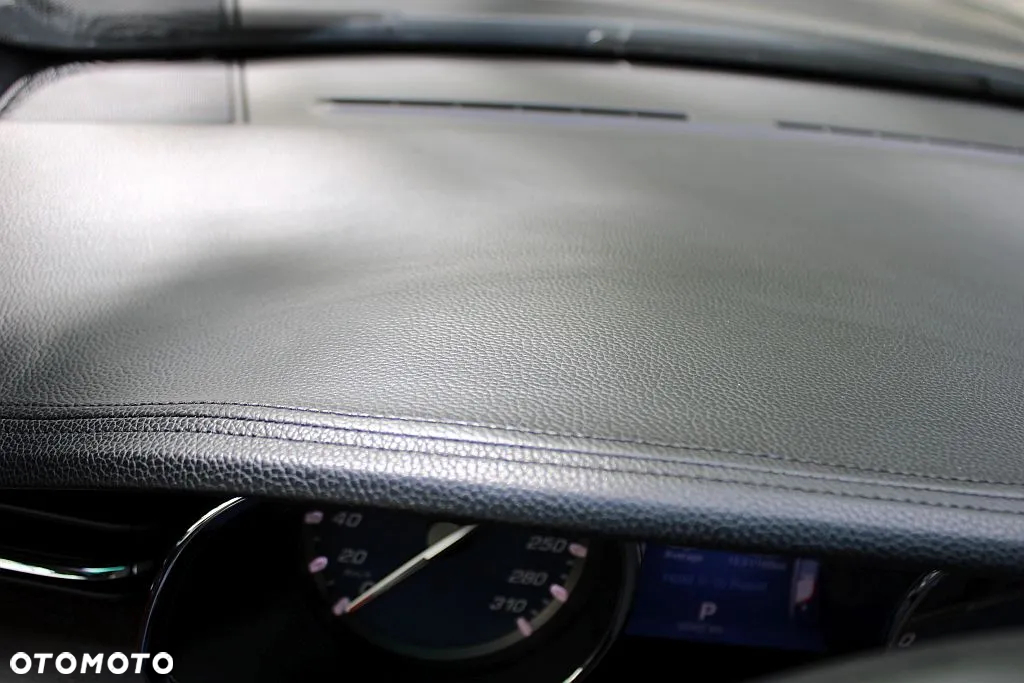 Maserati Quattroporte - 40