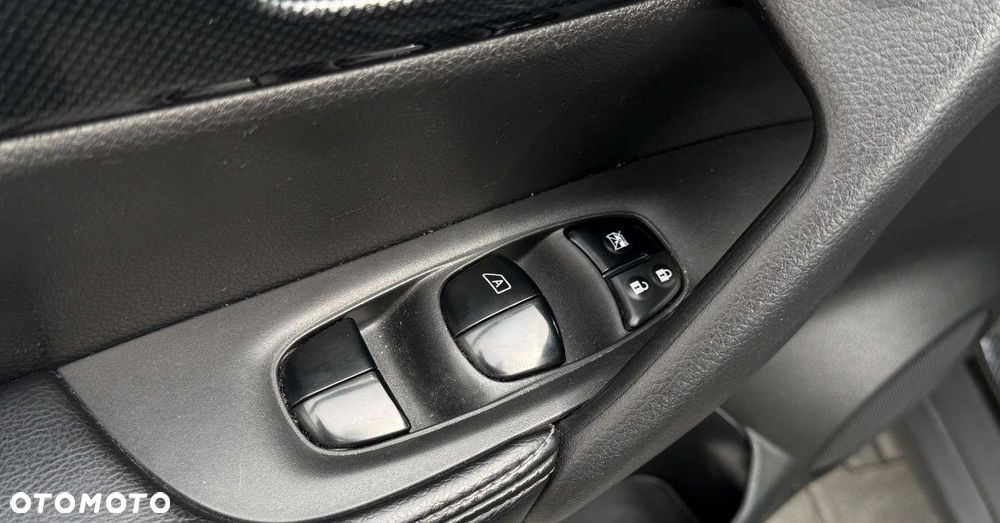 Nissan X-Trail - 24