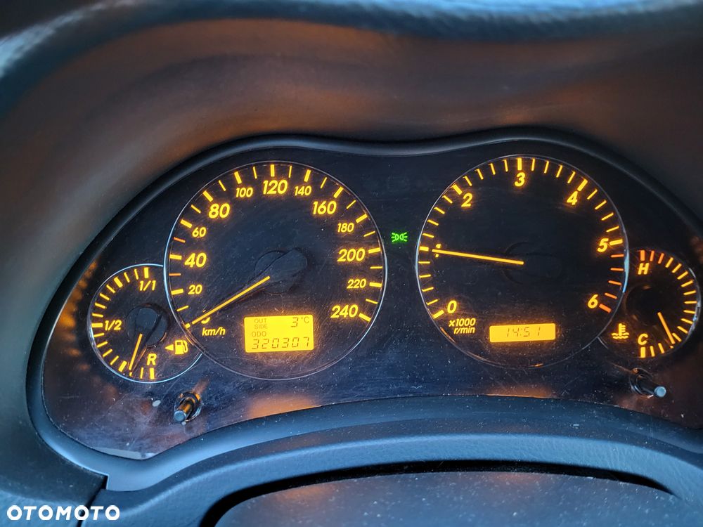 Toyota Avensis 2.2 D-4D Prestige - 11