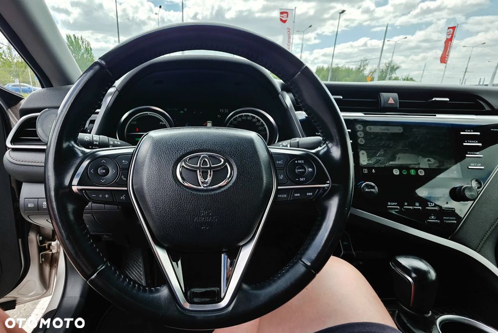 Toyota Camry 2.5 Hybrid Executive CVT - 20