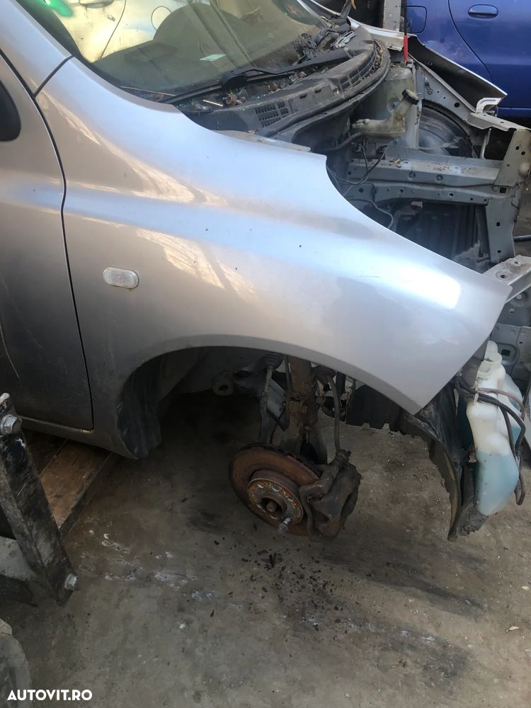 Aripa dreapta fata Nissan Micra 2005 gri argintiu - 5