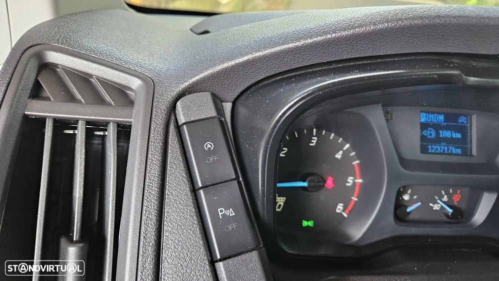 Ford Transit L2H2 2.0 TDCI Caixa automática - 130 CV - 21