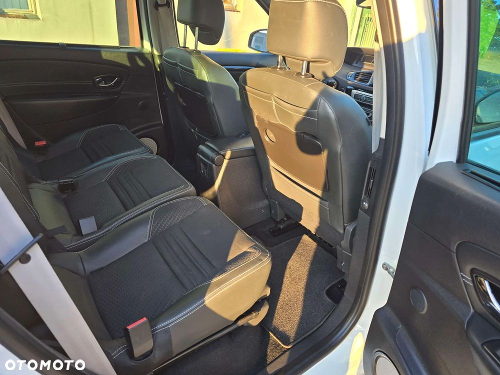 Renault Grand Scenic - 18