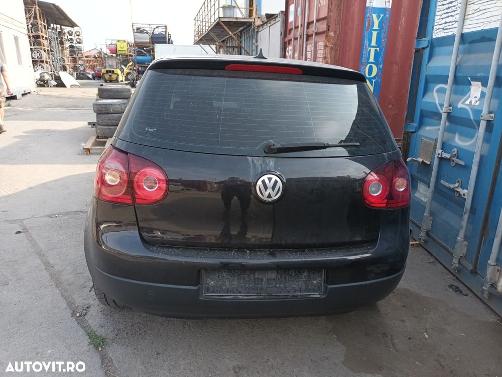 Dezmembrari  VW GOLF 5  2003  > 2009 1.6 FSI Benzina - 6