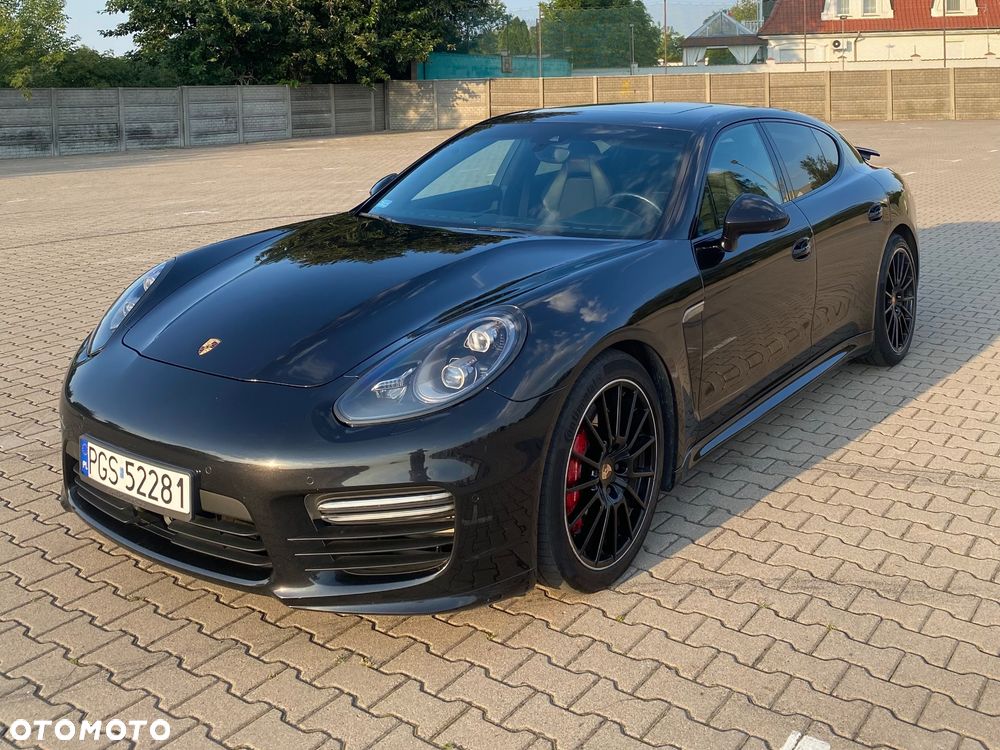 Porsche Panamera GTS PDK - 2