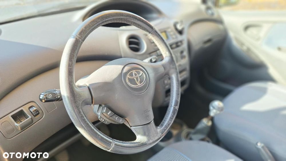 Toyota Yaris 1.0 Blue - 15
