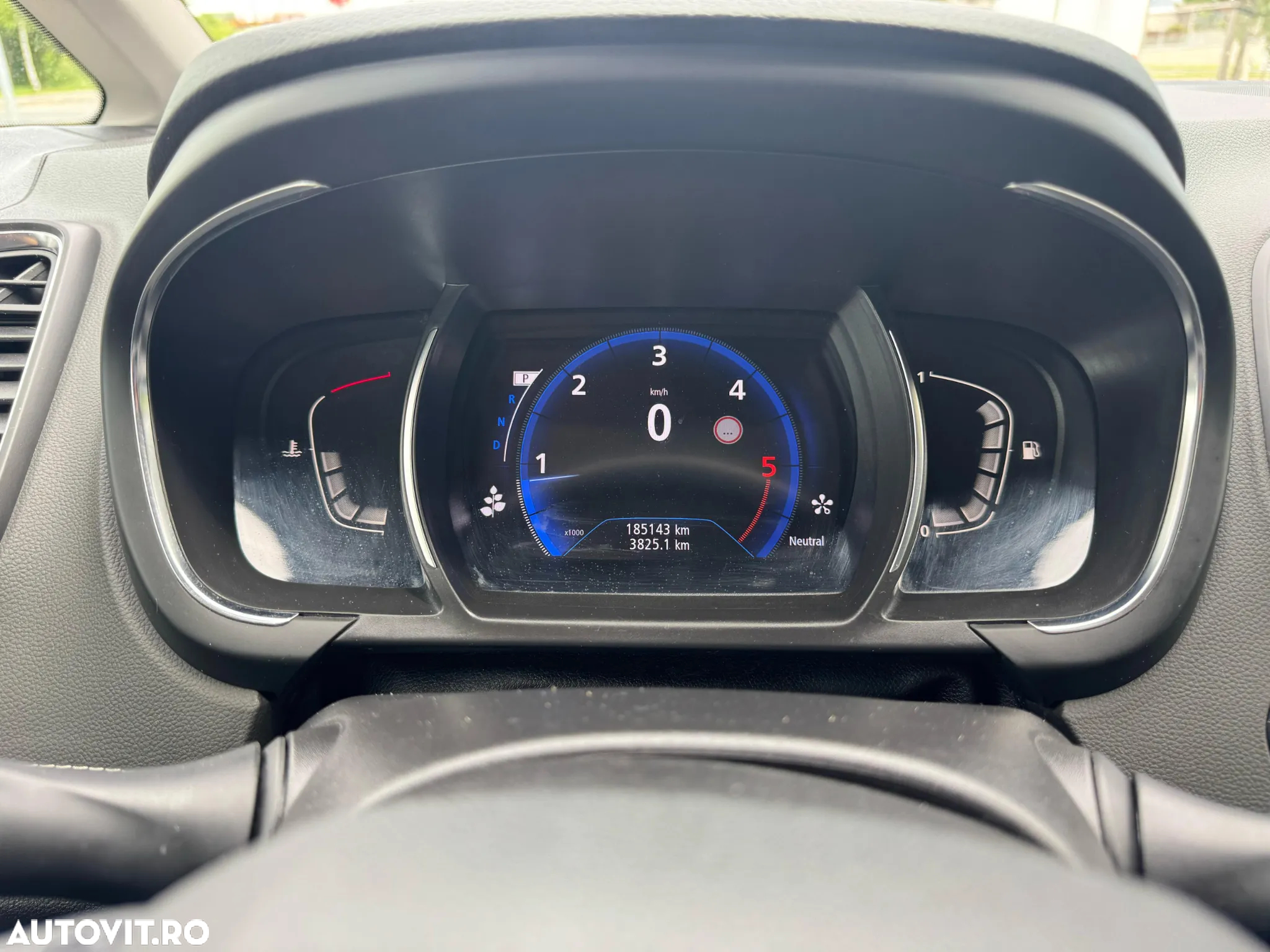 Renault Scenic BLUE dCi 120 EDC BOSE EDITION - 31