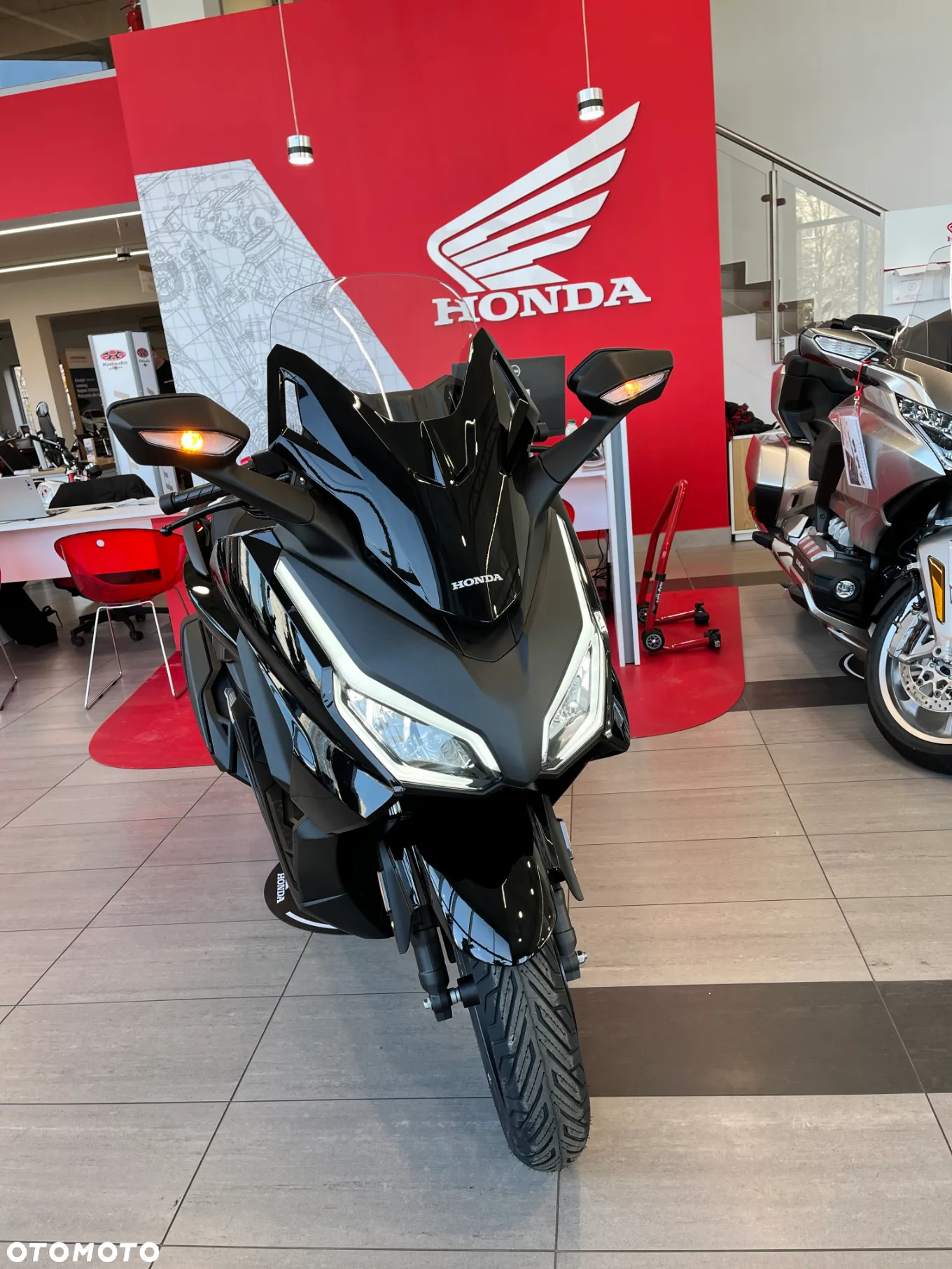 Honda NSS - 8