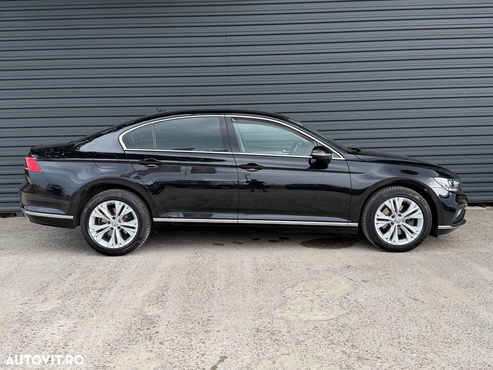 Volkswagen Passat 2.0 TDI DSG Highline - 35