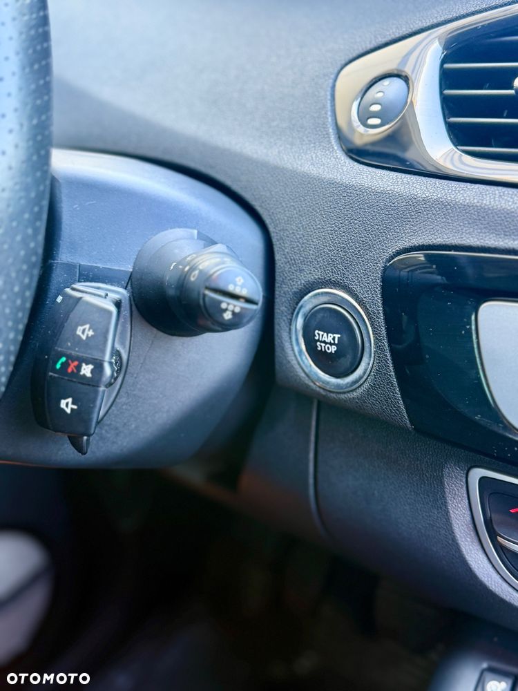 Renault Scenic ENERGY TCe 115 S&S Bose Edition - 27