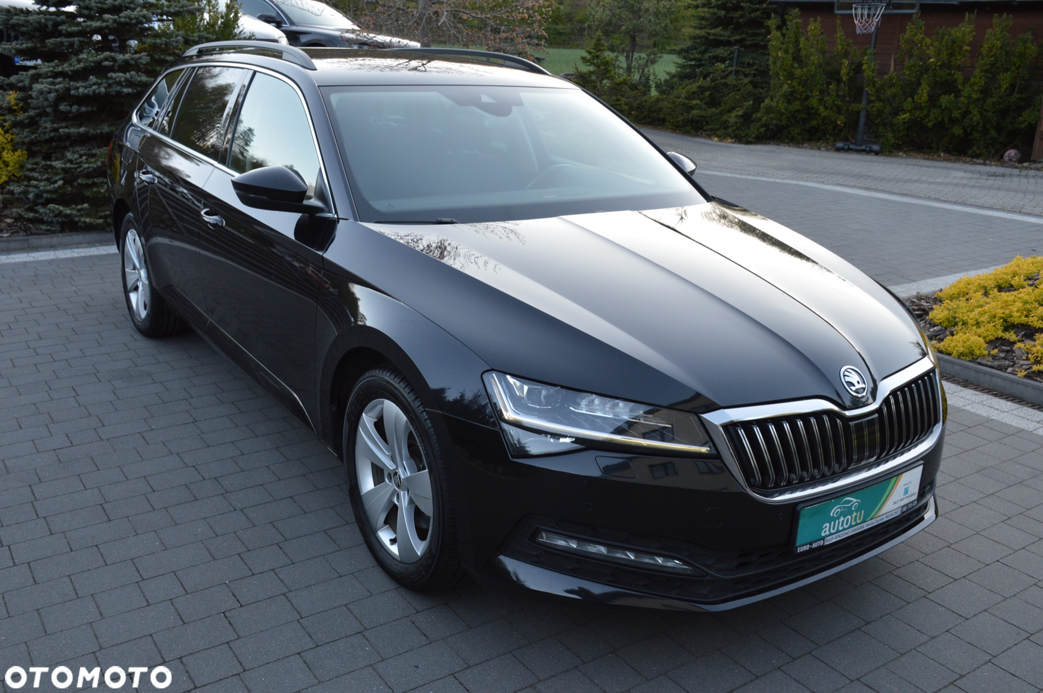 Skoda Superb 2.0 TDI SCR Sportline DSG - 10