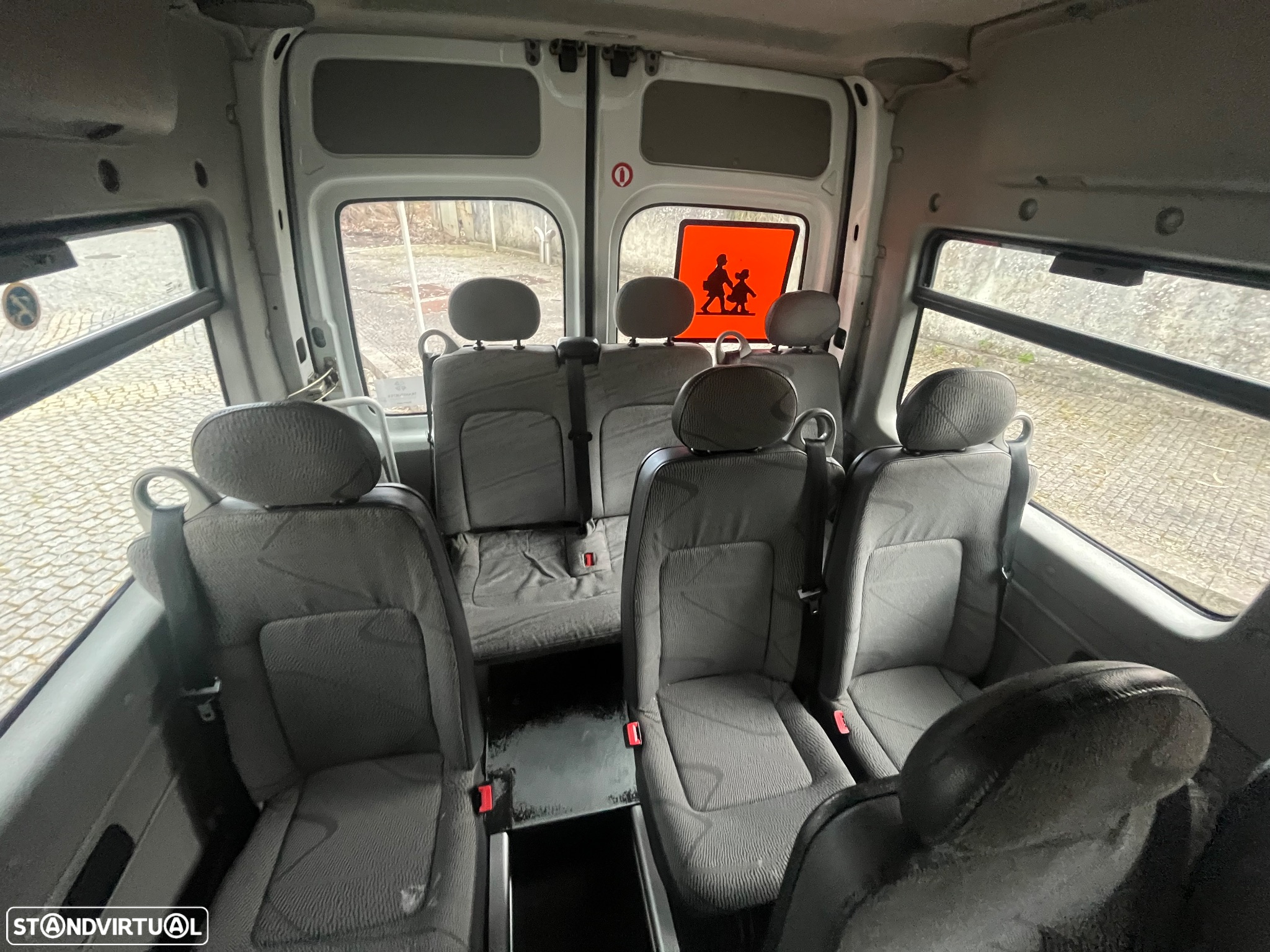 Renault Master 2.5 DCI 16 Lugares- Minibus - 12