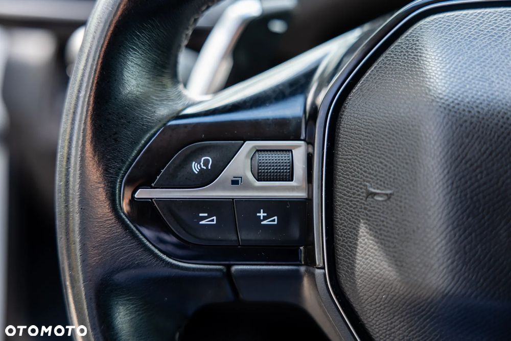 Peugeot 3008 BlueHDi 120 Stop & Start EAT6 Allure - 25