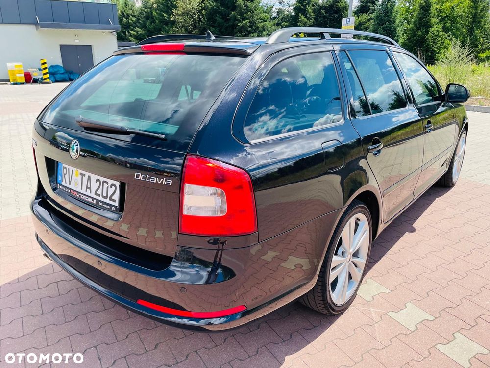 Skoda Octavia 2.0 TDI CR DPF RS - 5