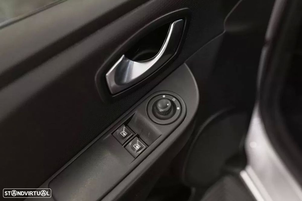 Renault Clio 1.5 Blue dCi Limited - 5