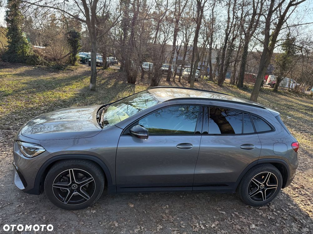 Mercedes-Benz GLA 200 Business Edition - 4