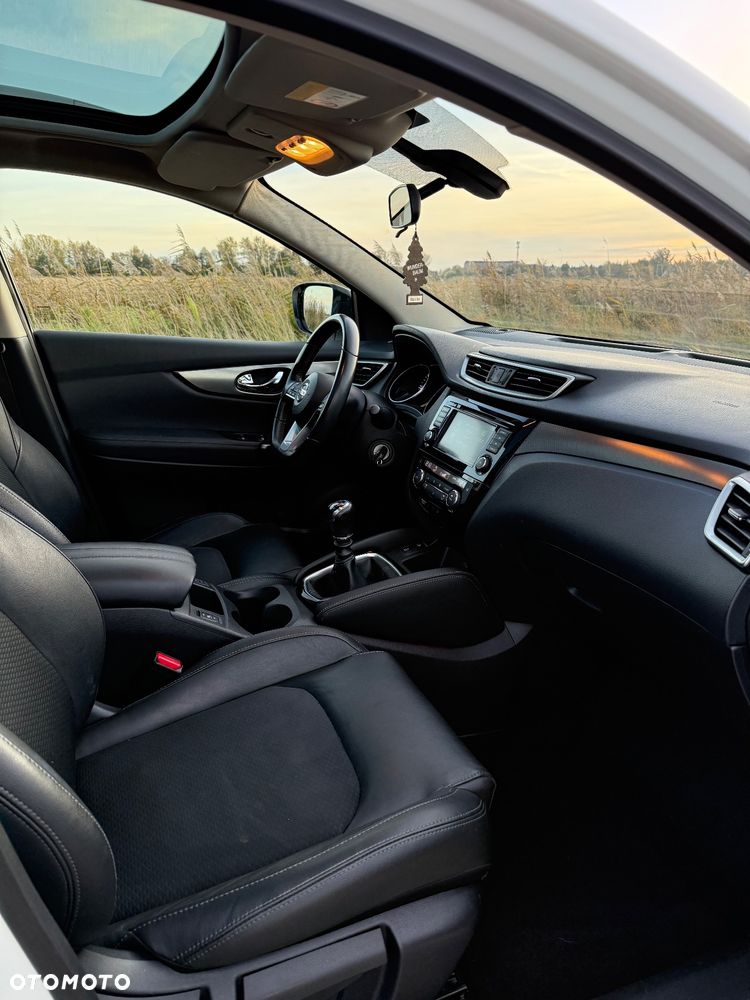 Nissan Qashqai 1.7 dCi ALL-MODE 4x4i TEKNA - 13