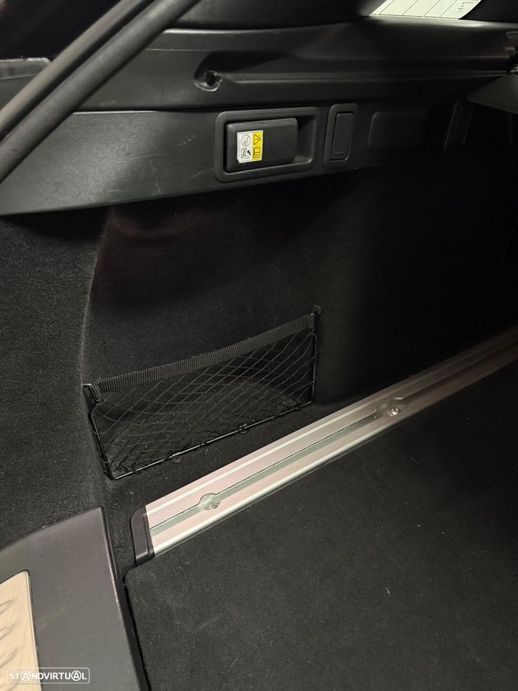 Land Rover Range Rover Velar 2.0 D R-Dynamic S - 11