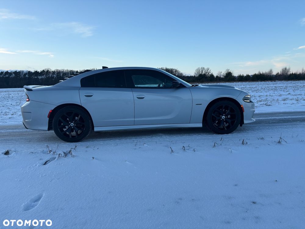 Dodge Charger 5.7 R/T - 8