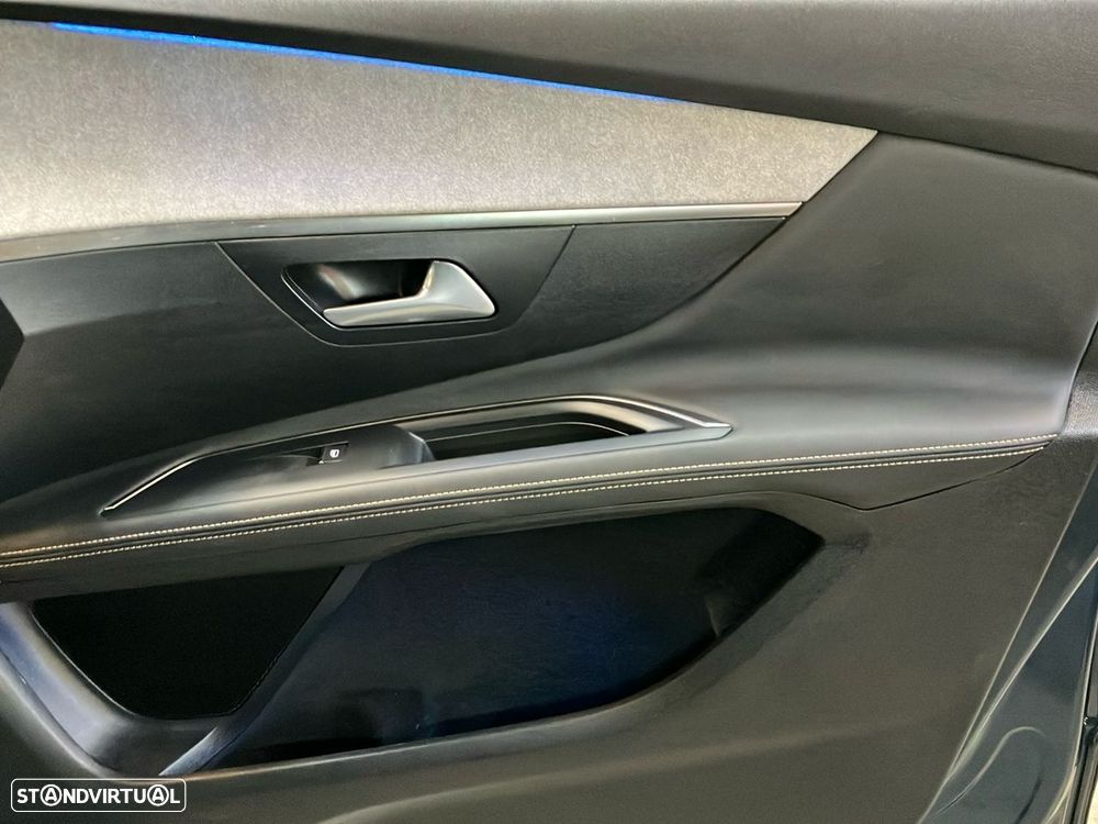 Peugeot 3008 1.5 BlueHDi GT EAT8 - 26