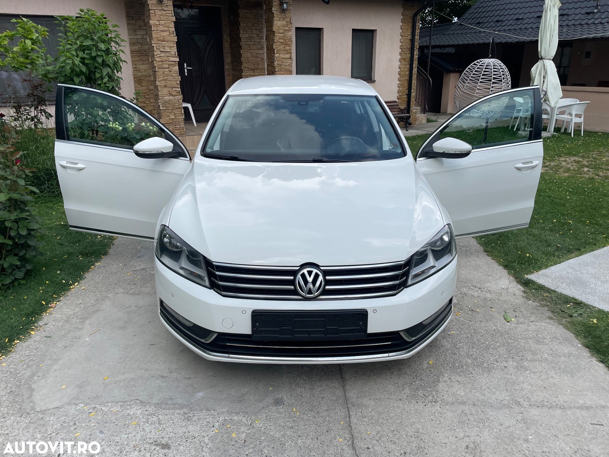 Volkswagen Passat - 11