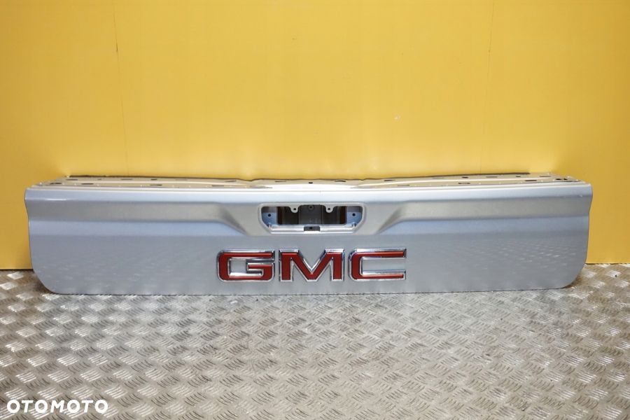 GMC SIERRA 1500 2019 - 2023 Klapa Tylna Bagażnik Burta Tył Górna USA - 1