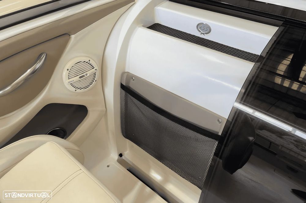 Cobalt Marine 255 - 17