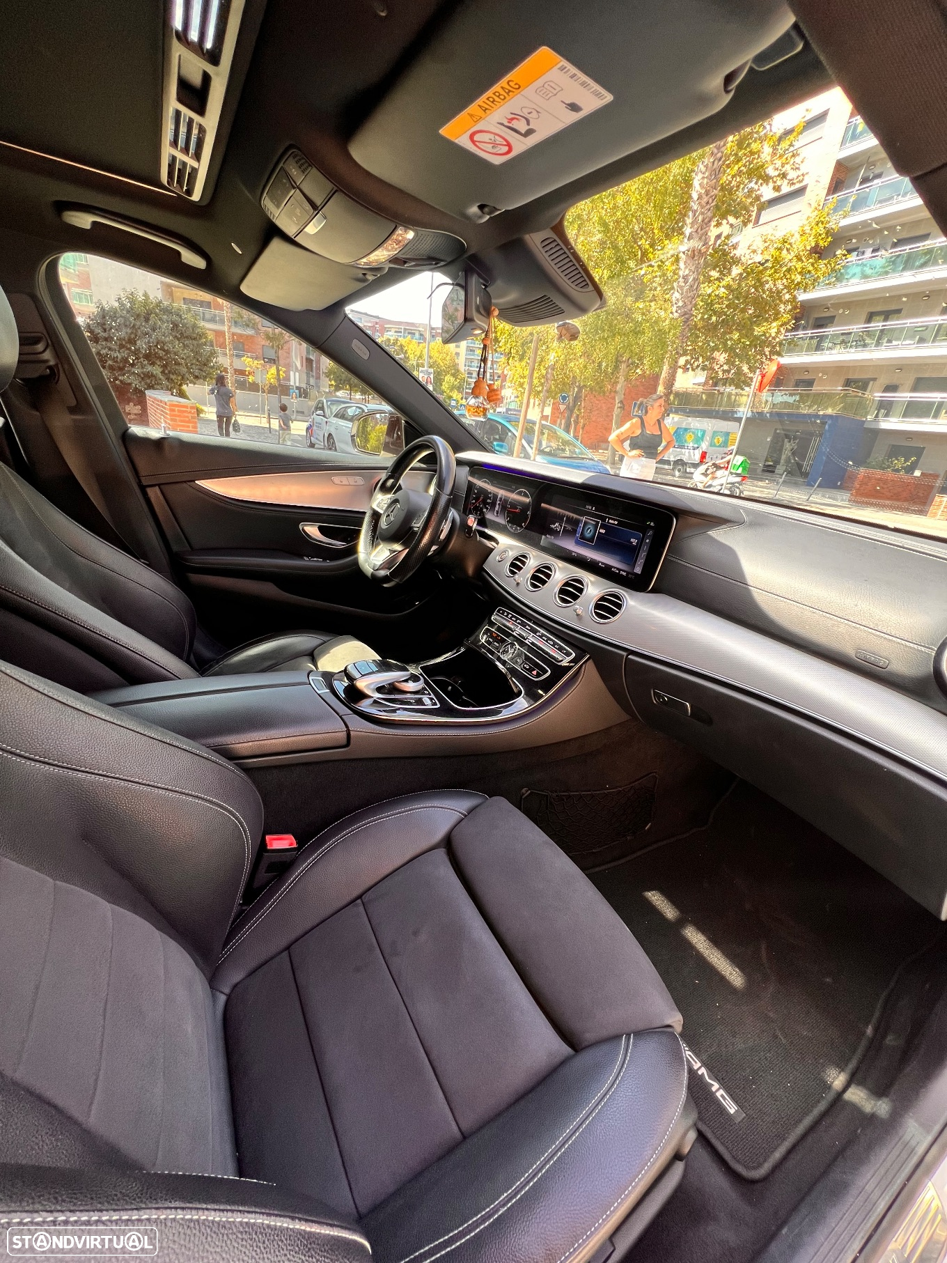 Mercedes-Benz E 220 d AMG - 19