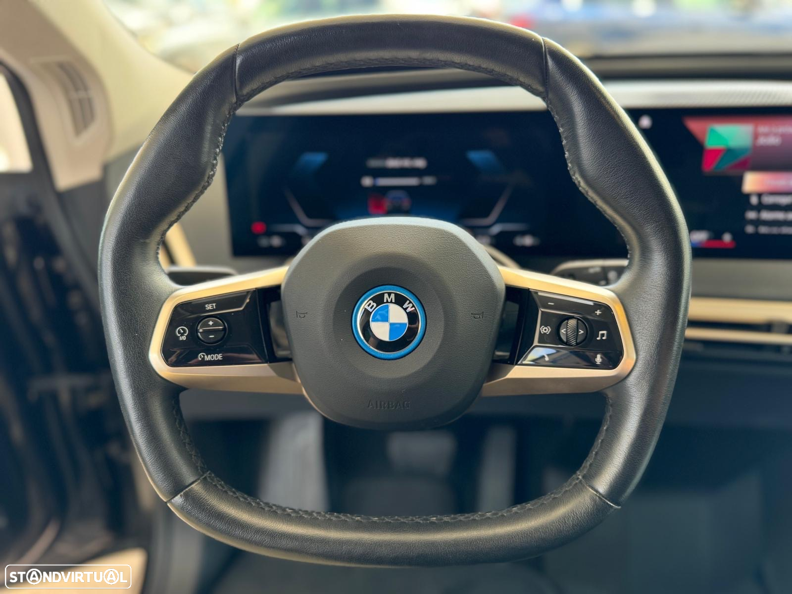 BMW iX xDrive 40 Pack Desportivo - 4
