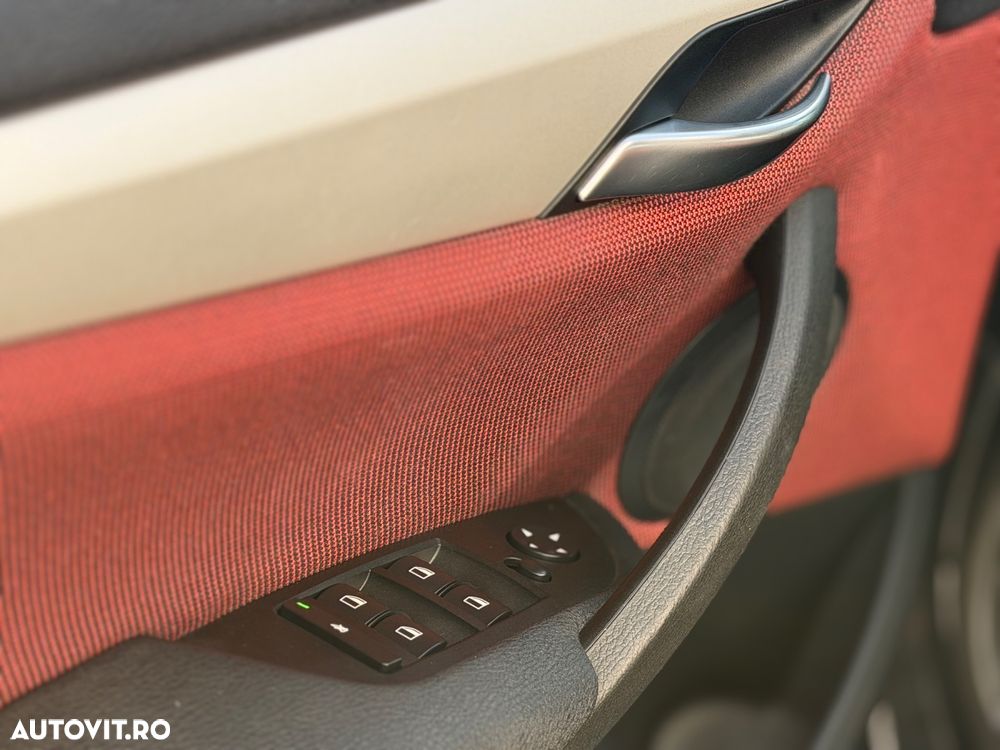 BMW X1 sDrive20d - 32