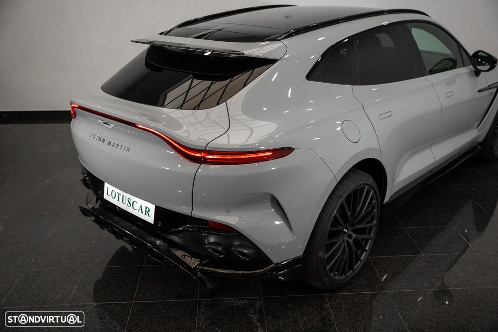 Aston Martin DBX 707 - 36