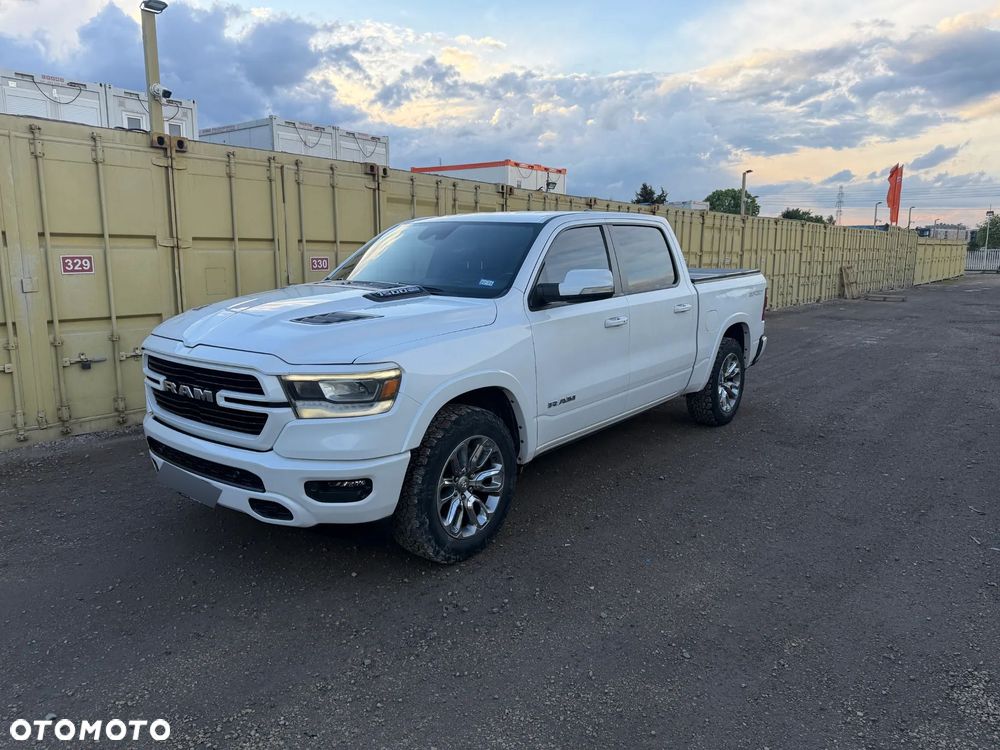 RAM 1500 5.7 eTorque Crew Cab Shortbed Laramie Sport - 2